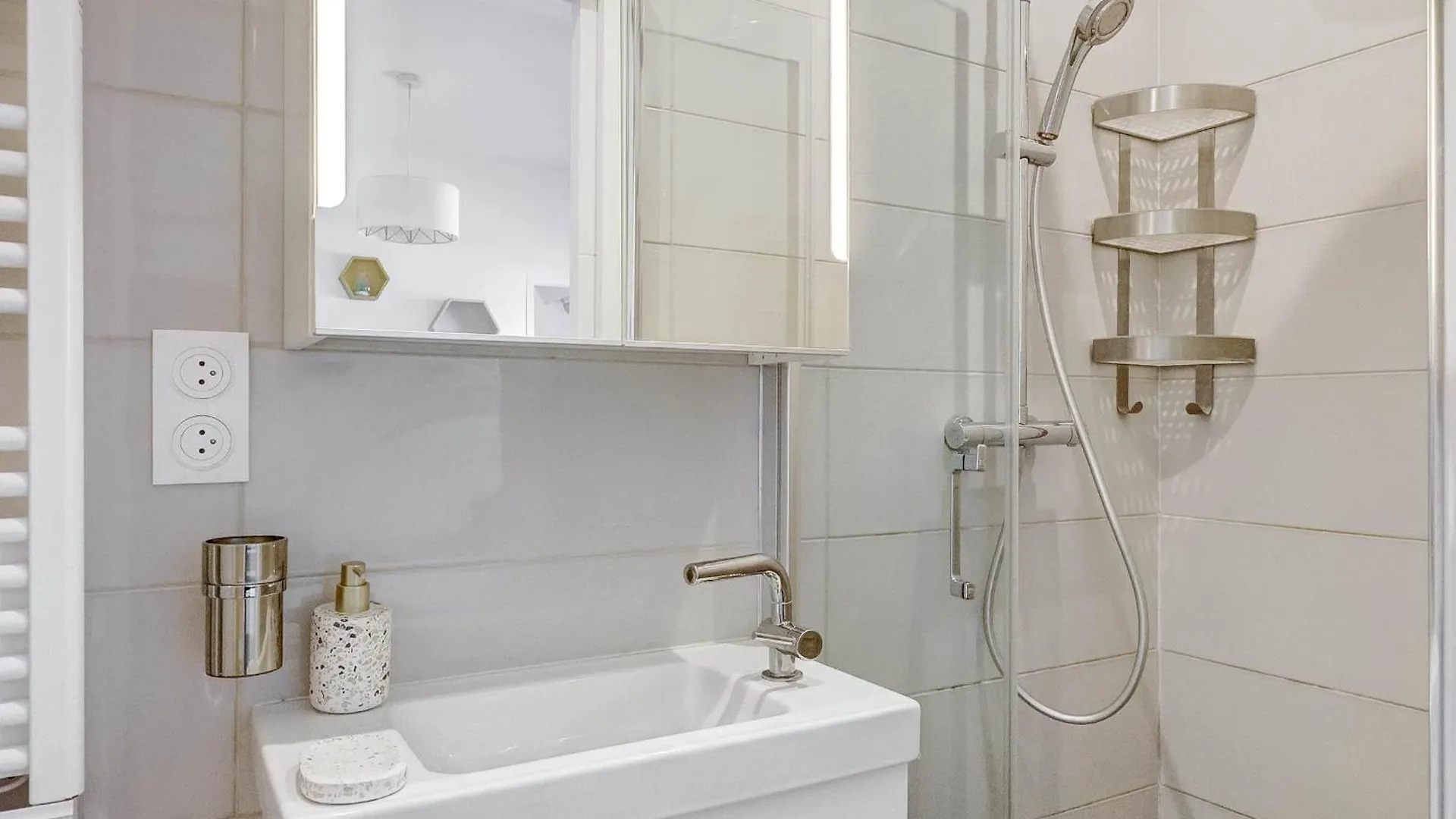 Champs-Elysees - 1Br - Cityapartmentstay Paříž