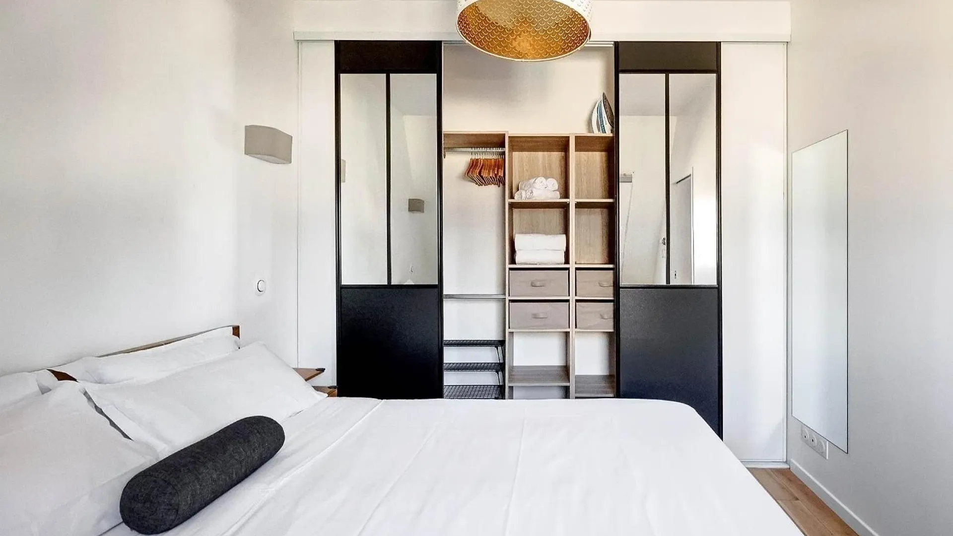 Apartment Champs-Elysees - 1Br - Cityapartmentstay Paris