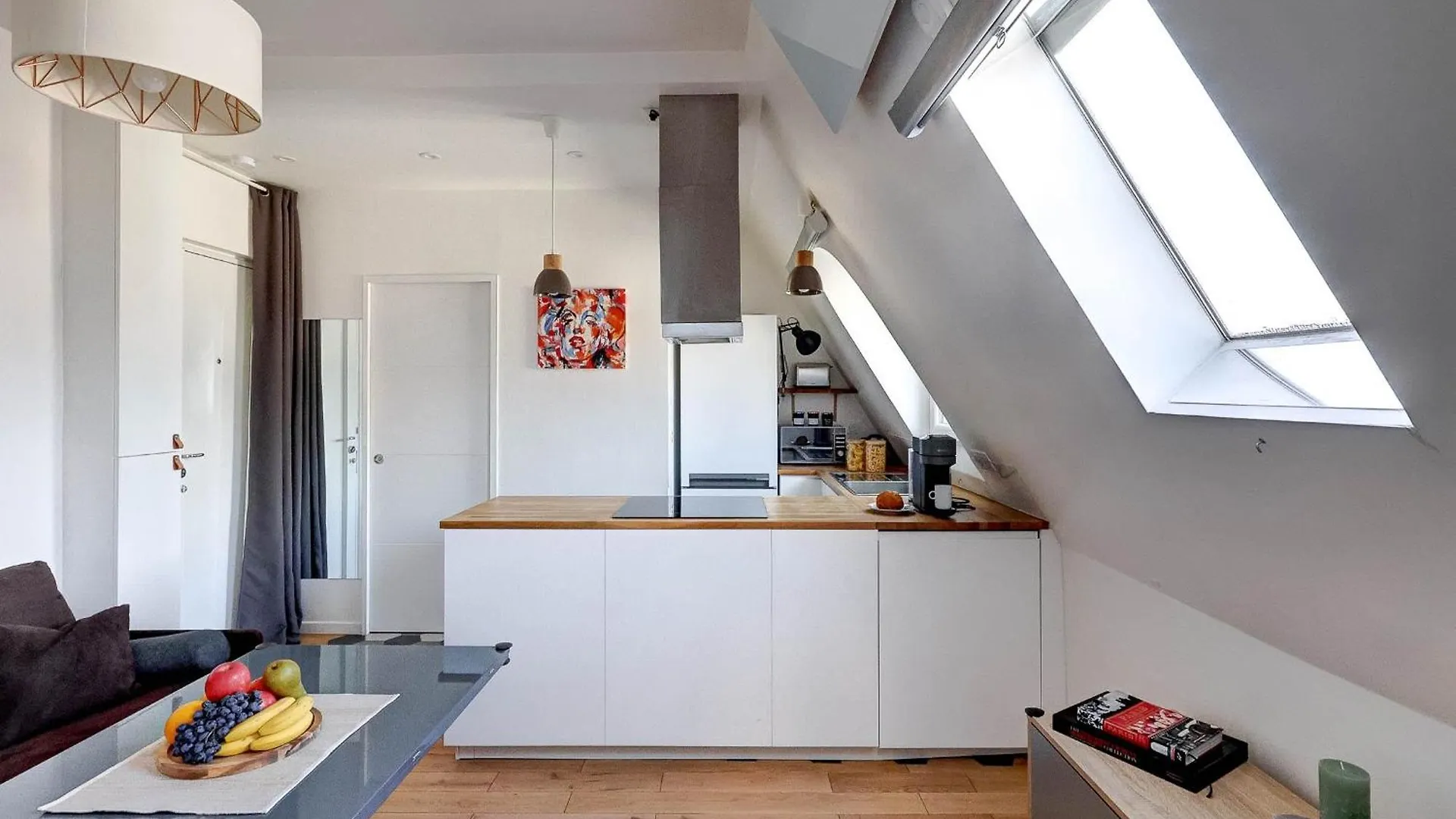 Champs-Elysees - 1Br - Cityapartmentstay Paris Apartment